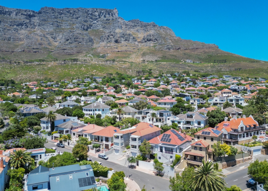 3 Bedroom Property for Sale in Oranjezicht Western Cape